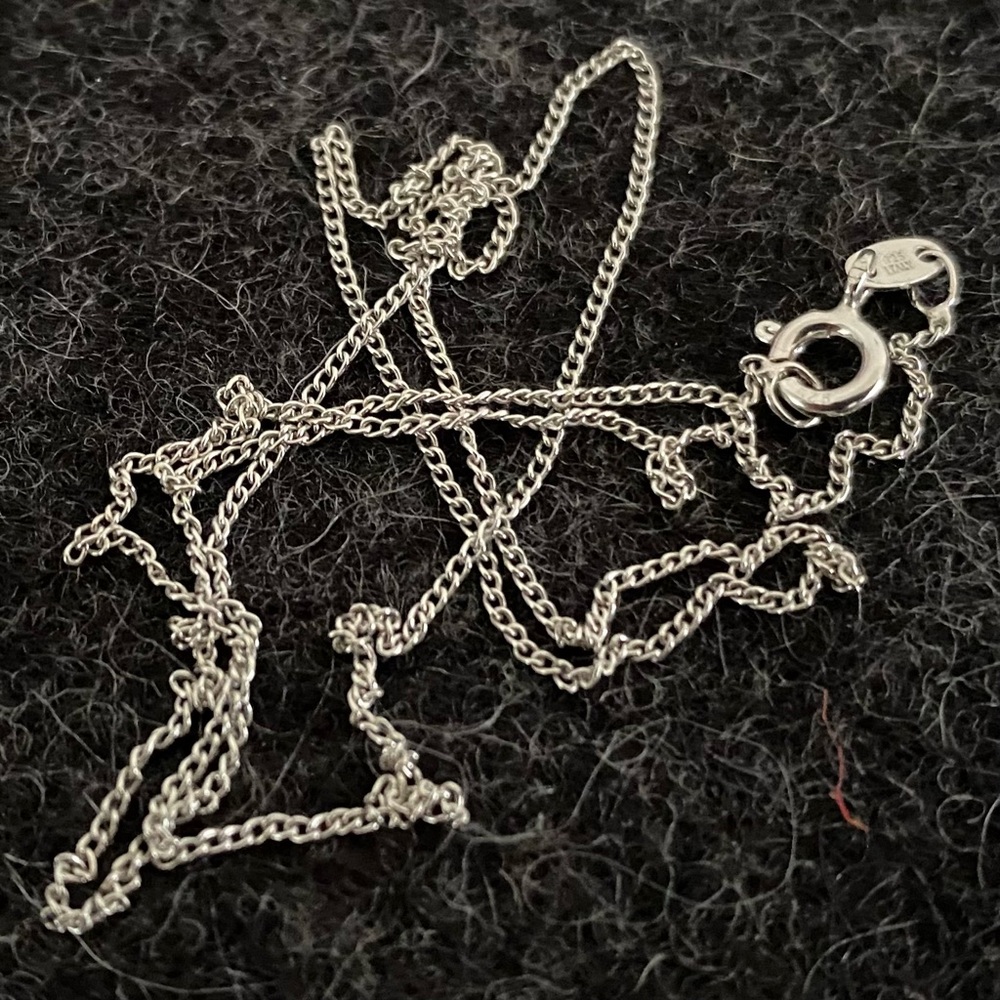 Italian sterling silver curb chain 18”